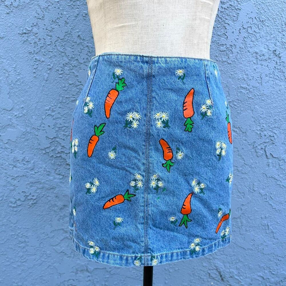 Denim Mini SKirt in Size 2 Carrots Novelty print cottagecore - Picture 2 of 8